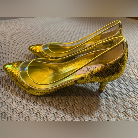NWOB VALENTINO Dollybow Sequin Gold Shoes Heels - Size 37 - Picture 4 of 12